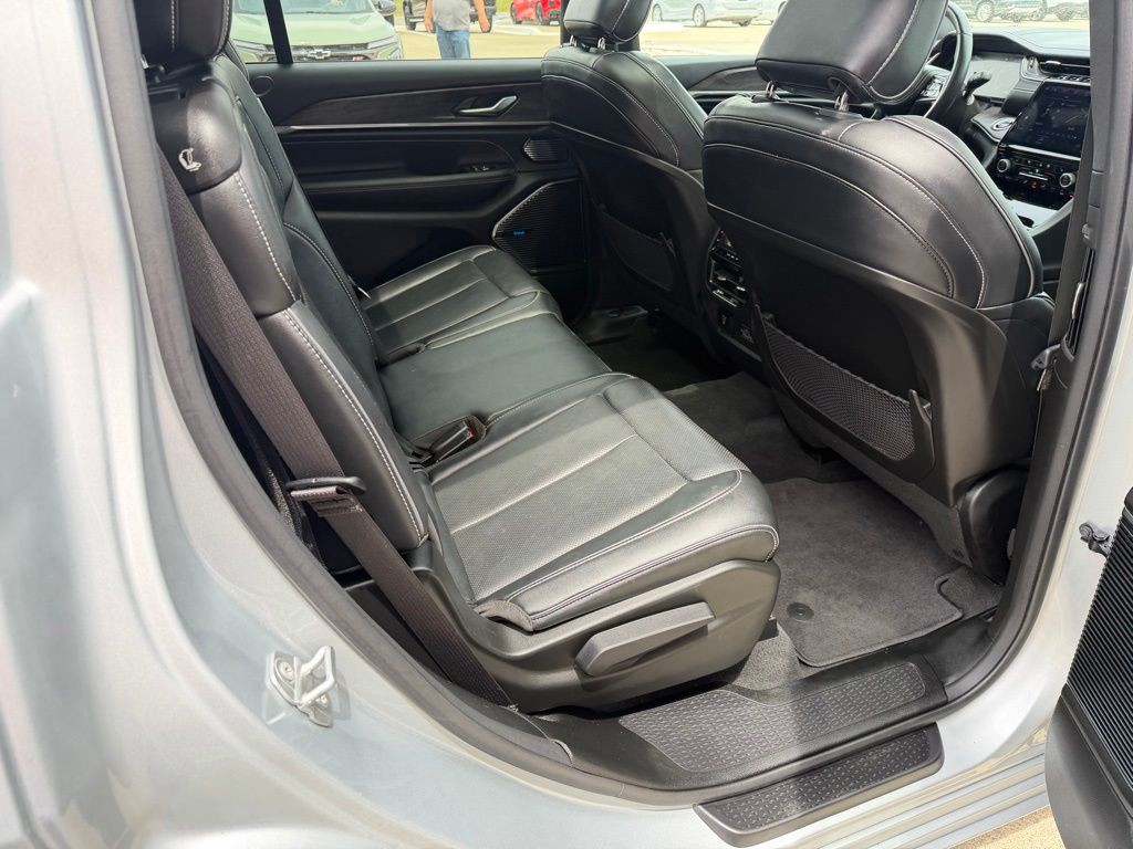 2022 Jeep Grand Cherokee Image 74