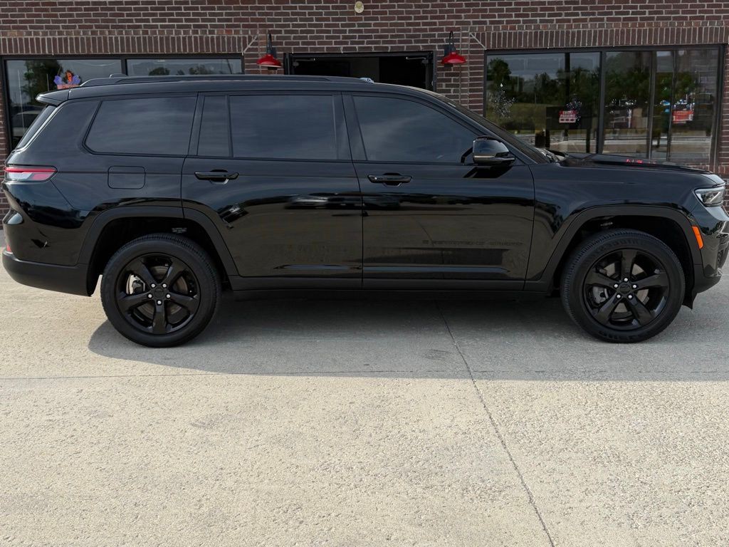 2023 Jeep Grand Cherokee Image 8