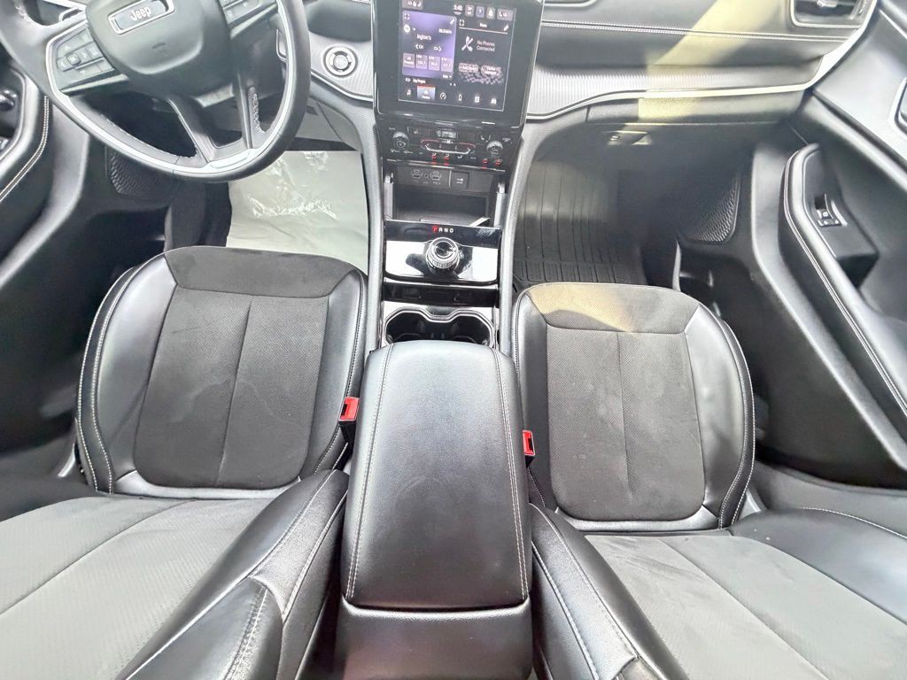 2023 Jeep Grand Cherokee Image 23