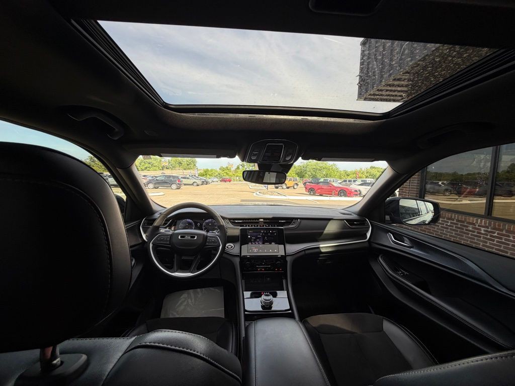 2023 Jeep Grand Cherokee Image 27