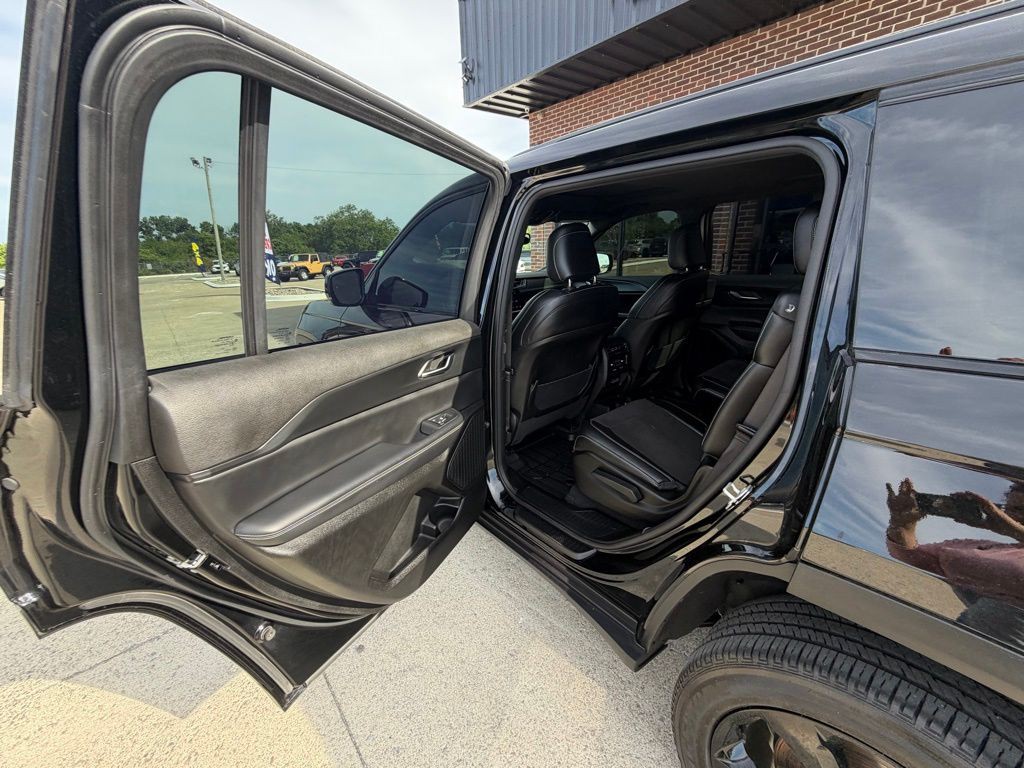 2023 Jeep Grand Cherokee Image 33