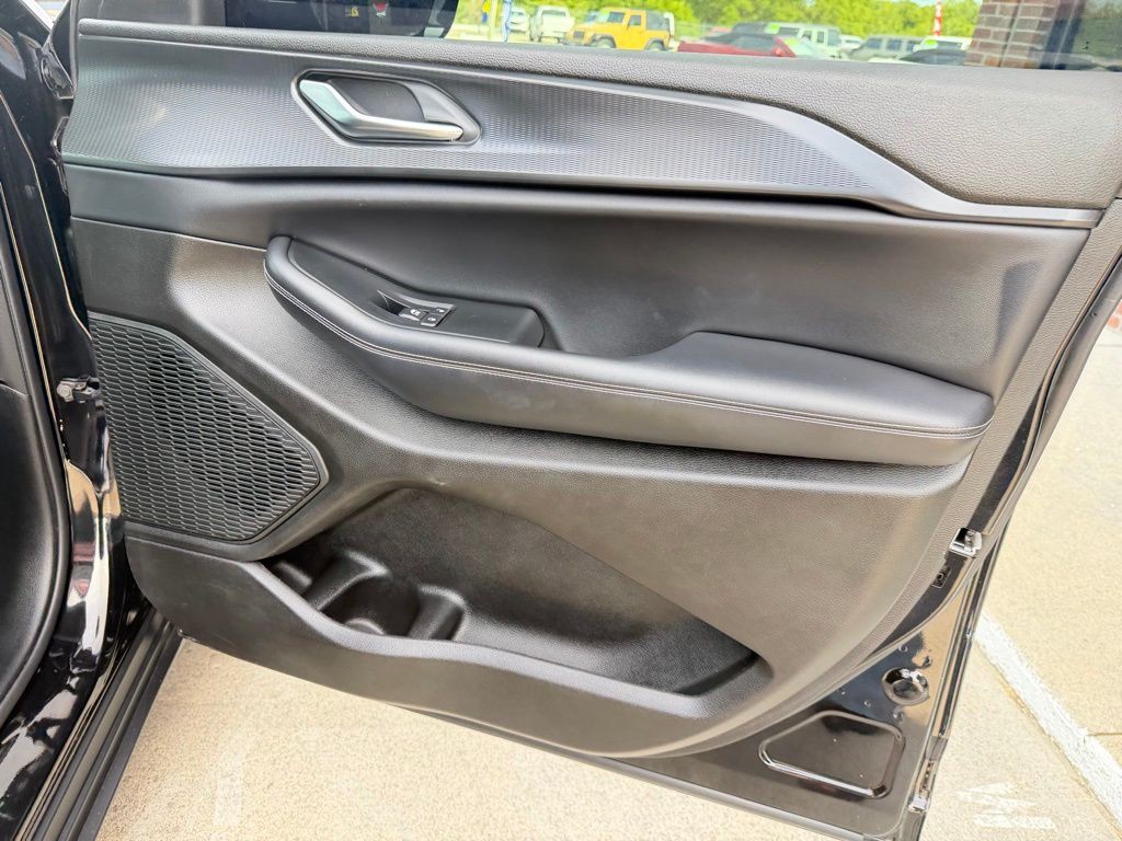 2023 Jeep Grand Cherokee Image 60