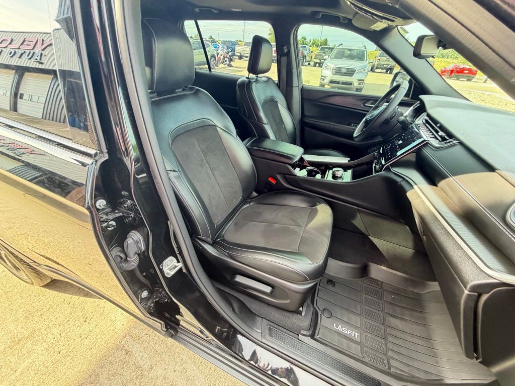 2023 Jeep Grand Cherokee Image 61