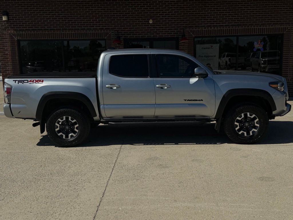 2023 Toyota Tacoma Image 6