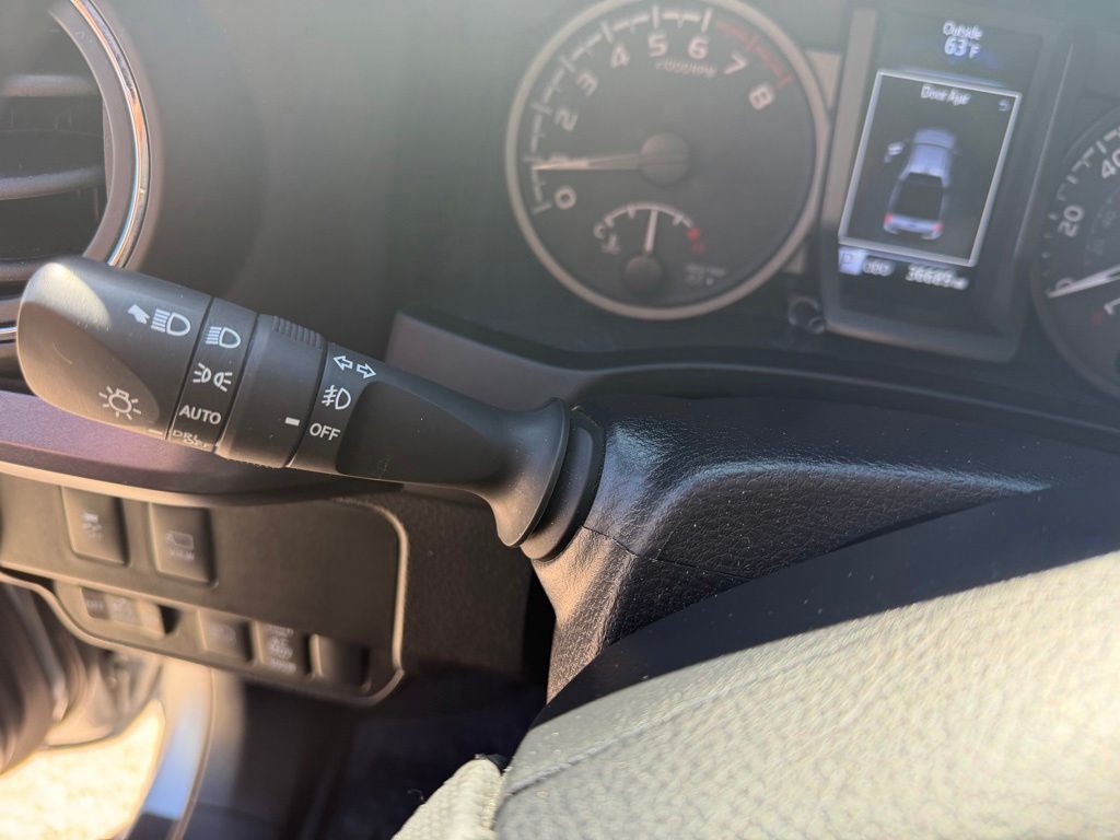 2023 Toyota Tacoma Image 19