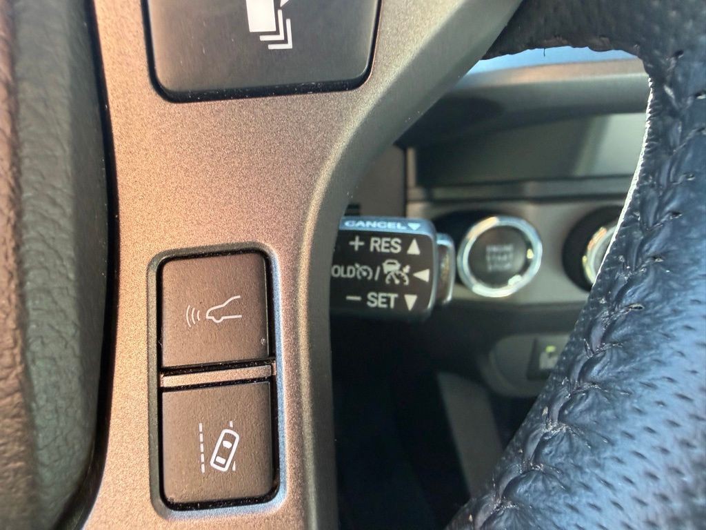 2023 Toyota Tacoma Image 21