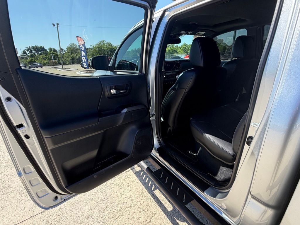 2023 Toyota Tacoma Image 43
