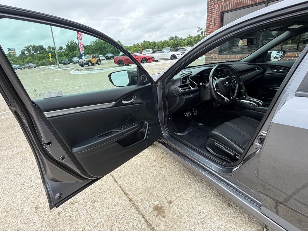 2019 Honda Civic Image 15