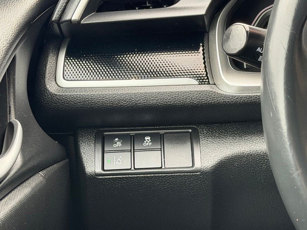 2019 Honda Civic Image 24