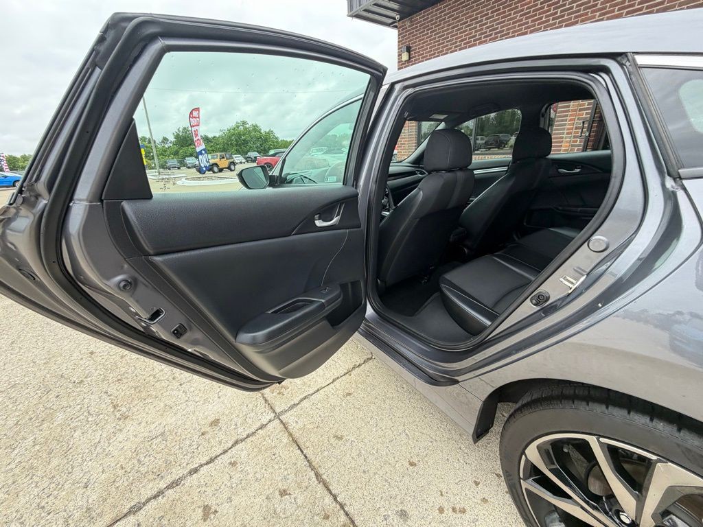 2019 Honda Civic Image 46
