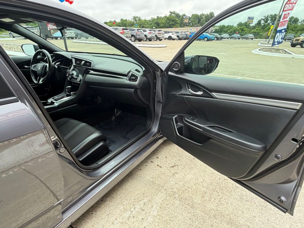 2019 Honda Civic Image 60