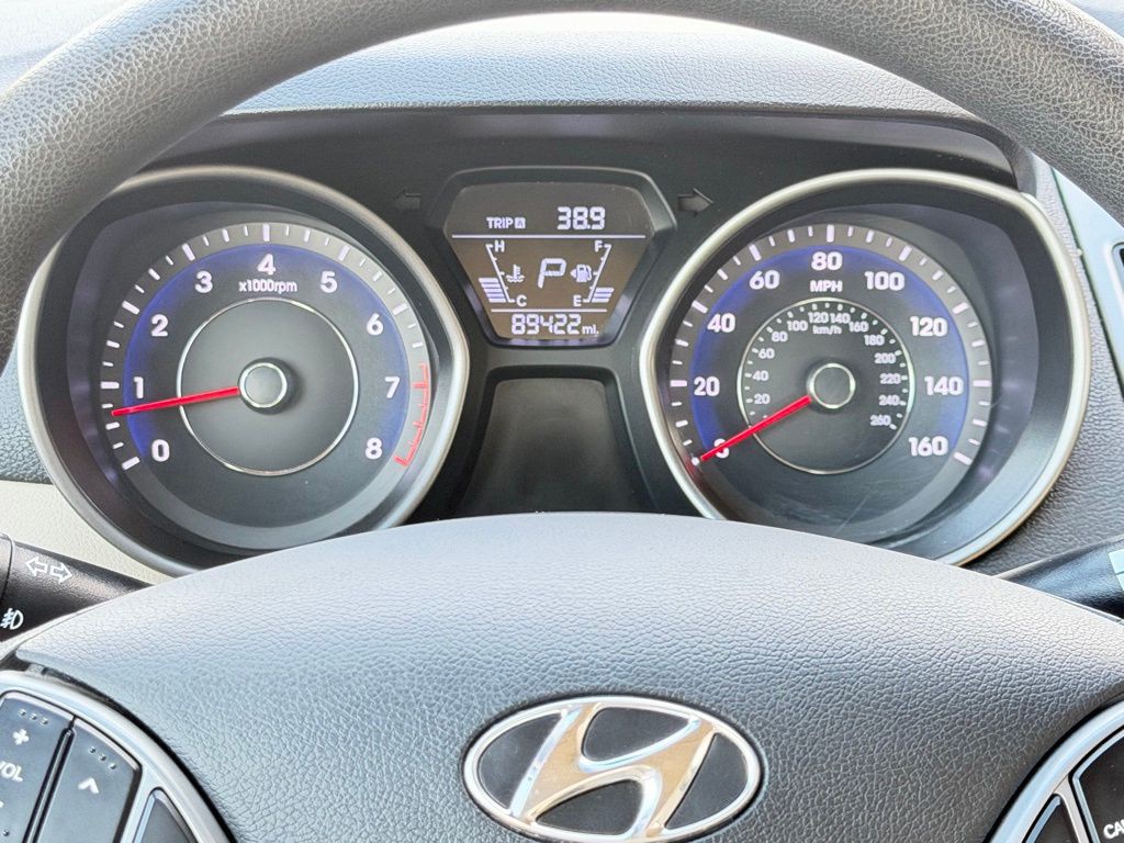 2016 Hyundai Elantra Image 20