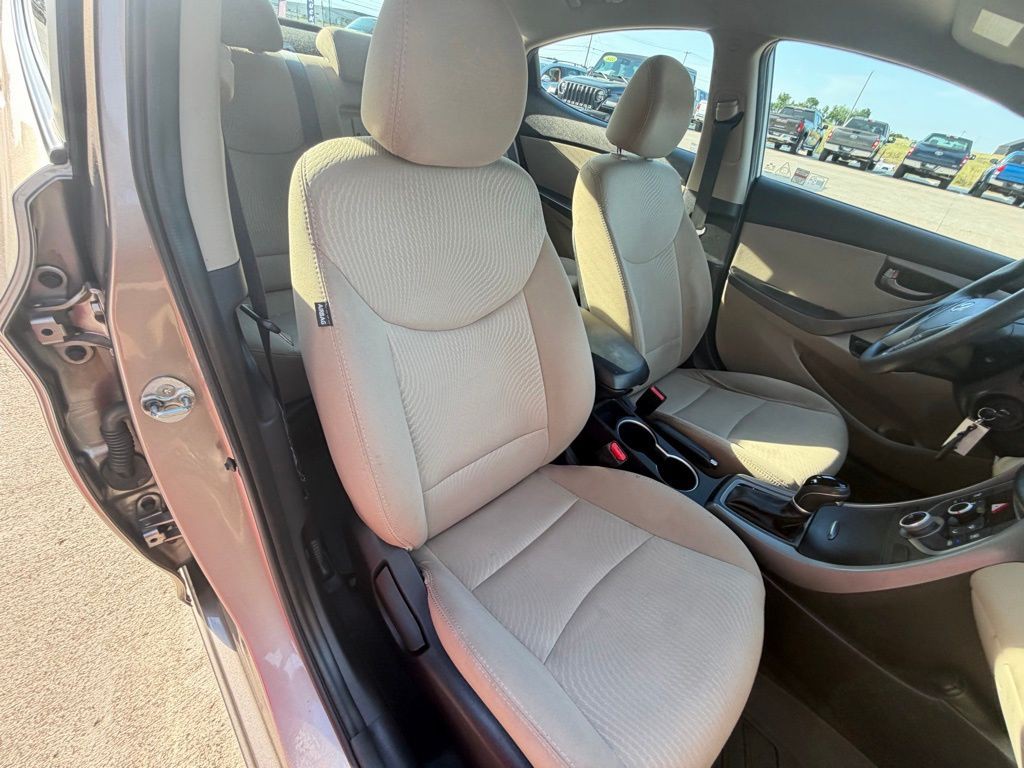 2016 Hyundai Elantra Image 53