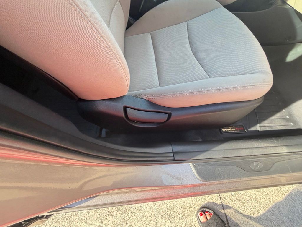 2016 Hyundai Elantra Image 54