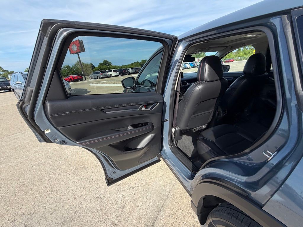 2024 Mazda CX-5 Image 32