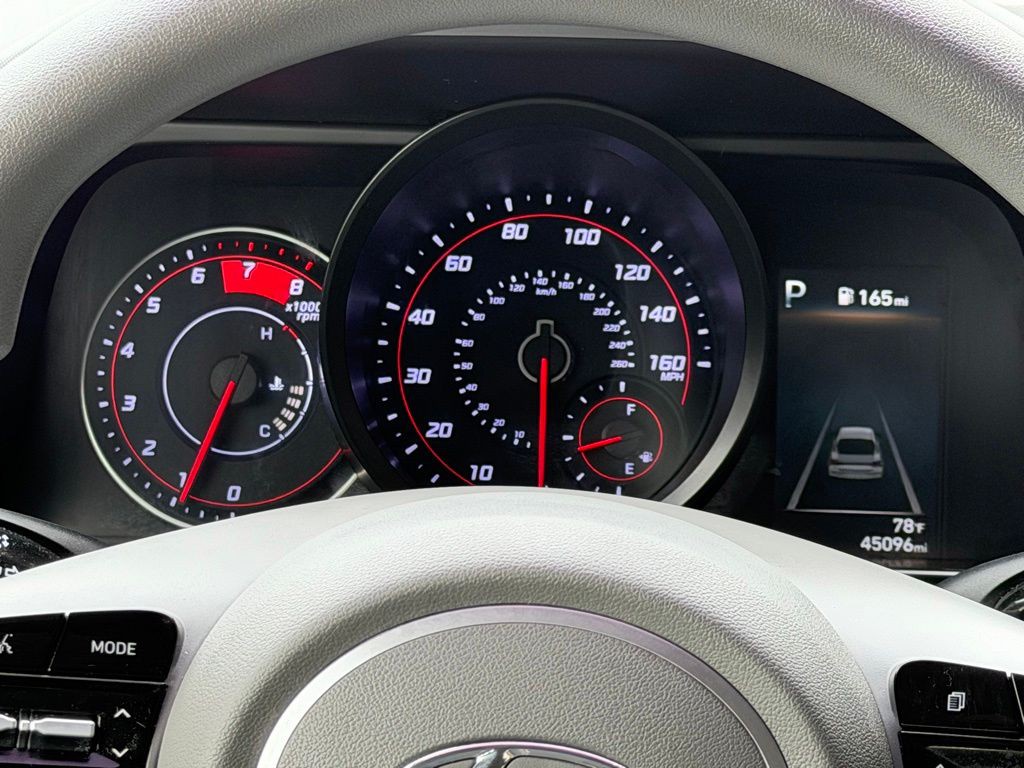 2023 Hyundai Elantra Image 24