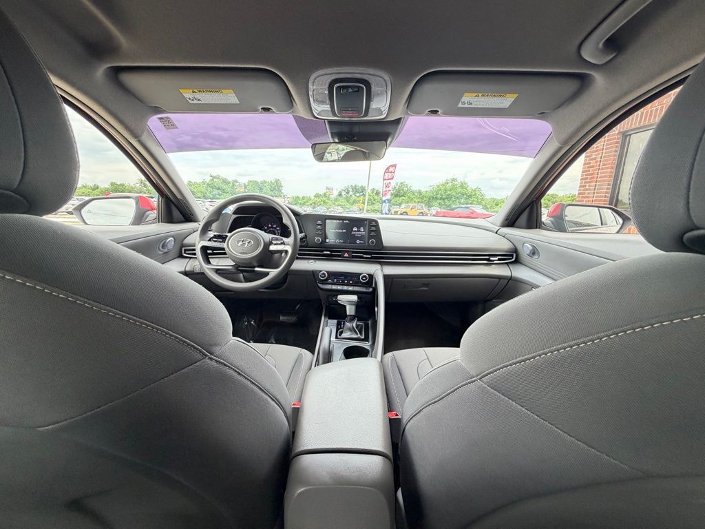 2023 Hyundai Elantra Image 40