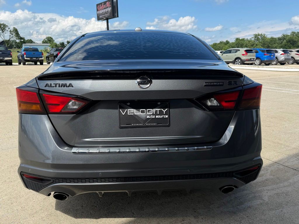 2022 Nissan Altima Image 6