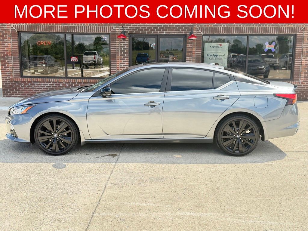2022 Nissan Altima Image 9