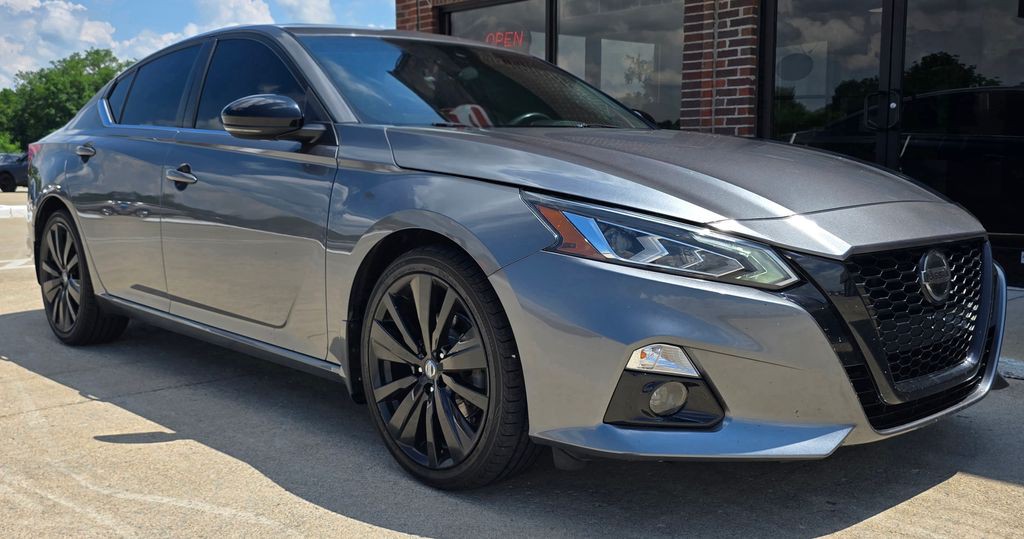 2022 Nissan Altima Image 3