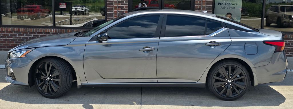 2022 Nissan Altima Image 4