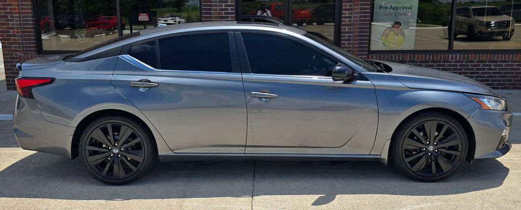 2022 Nissan Altima Image 5