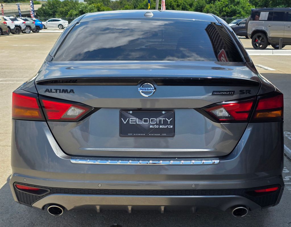2022 Nissan Altima Image 8