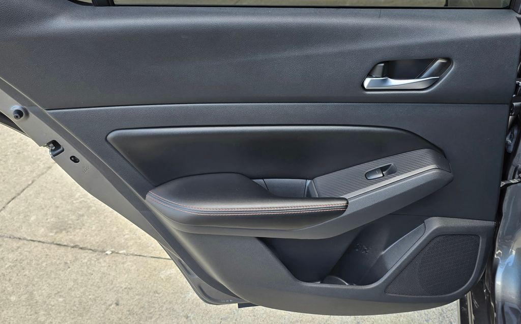 2022 Nissan Altima Image 31