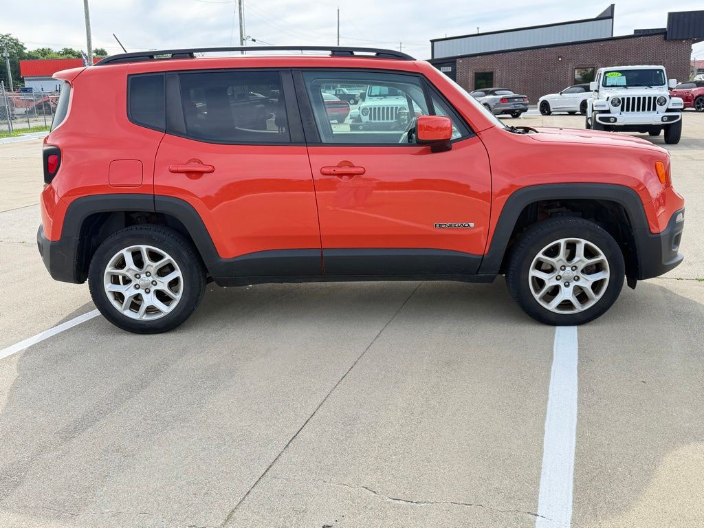 2017 Jeep Renegade Image 3