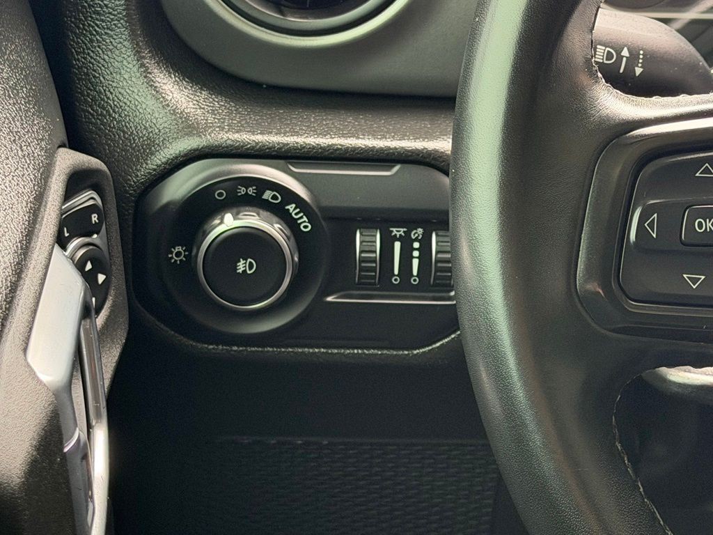 2022 Jeep Wrangler Image 17