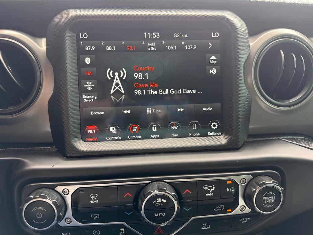 2022 Jeep Wrangler Image 34