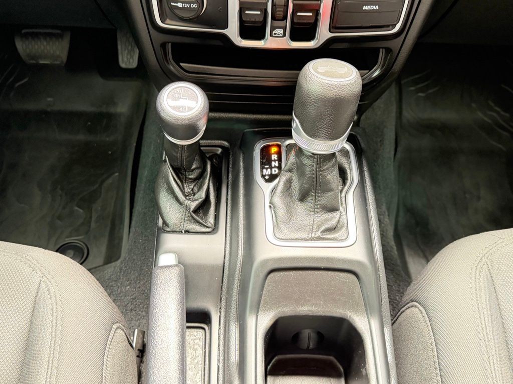 2022 Jeep Wrangler Image 36