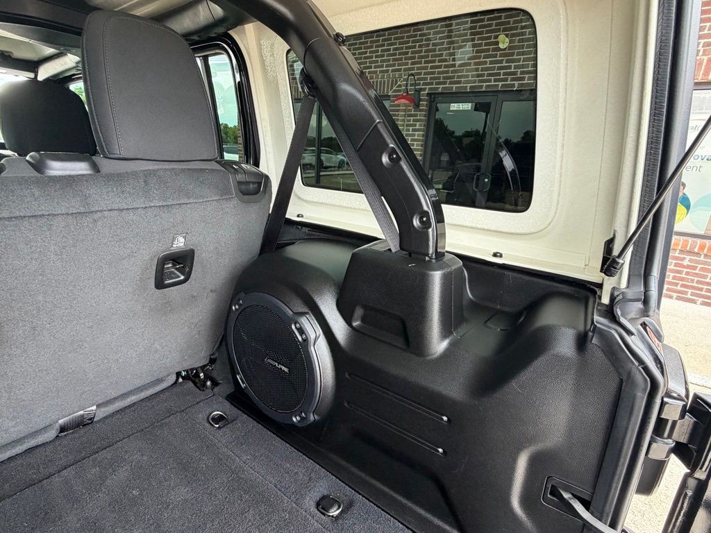 2022 Jeep Wrangler Image 50