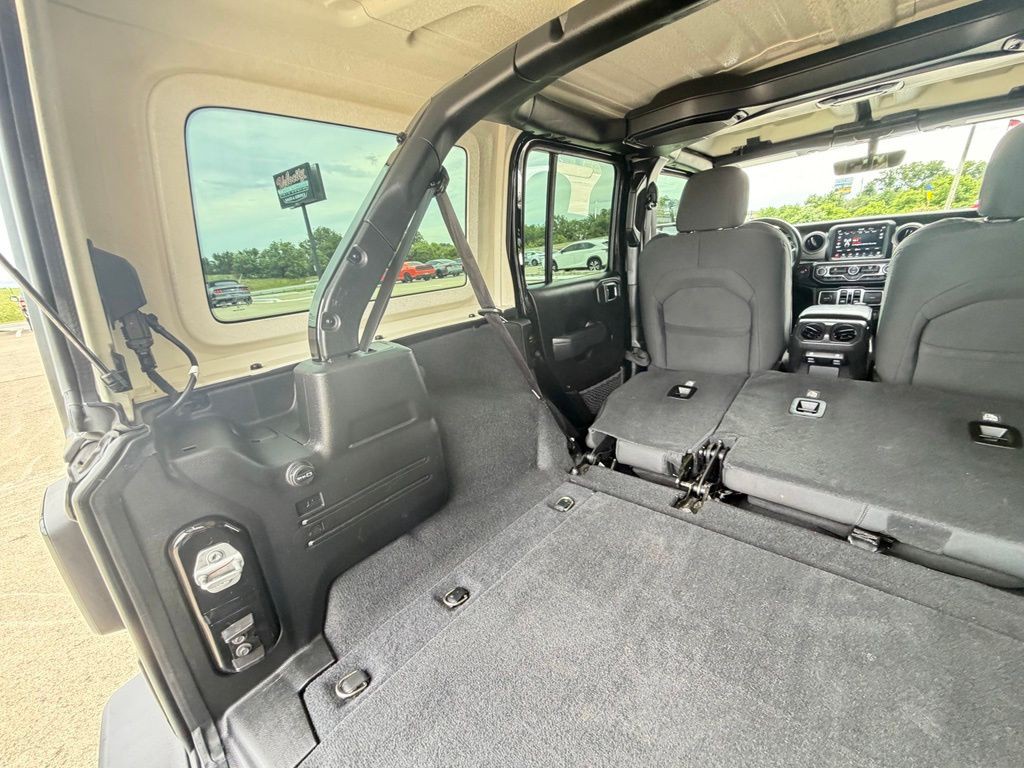 2022 Jeep Wrangler Image 56