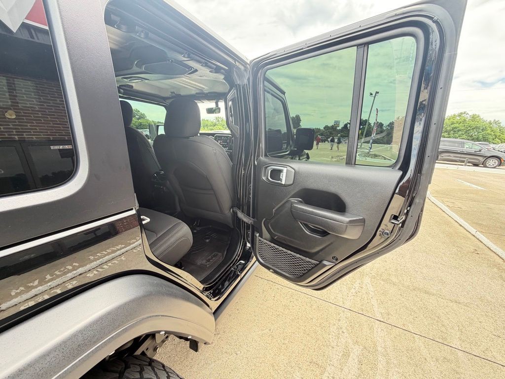 2022 Jeep Wrangler Image 58