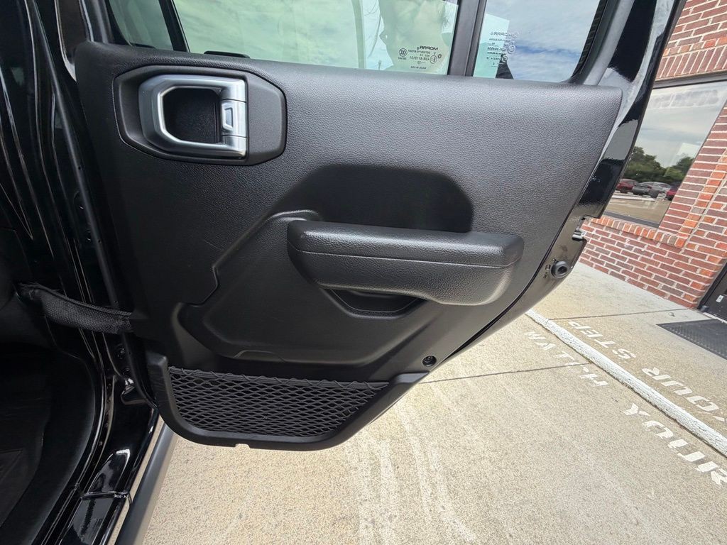 2022 Jeep Wrangler Image 59