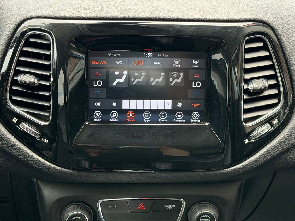 2021 Jeep Compass Image 26