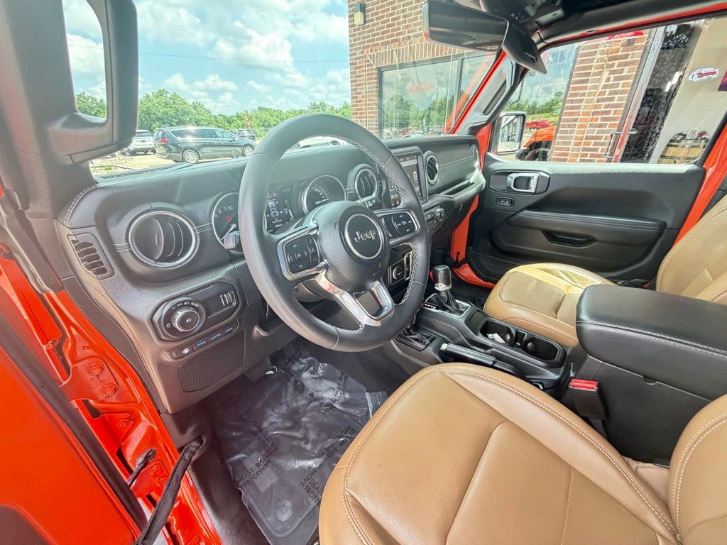 2023 Jeep Wrangler Image 18
