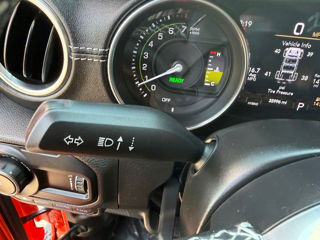 2023 Jeep Wrangler Image 25