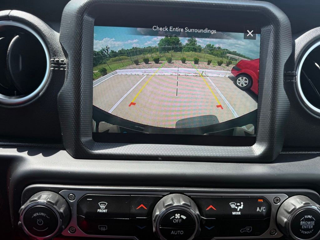 2023 Jeep Wrangler Image 31
