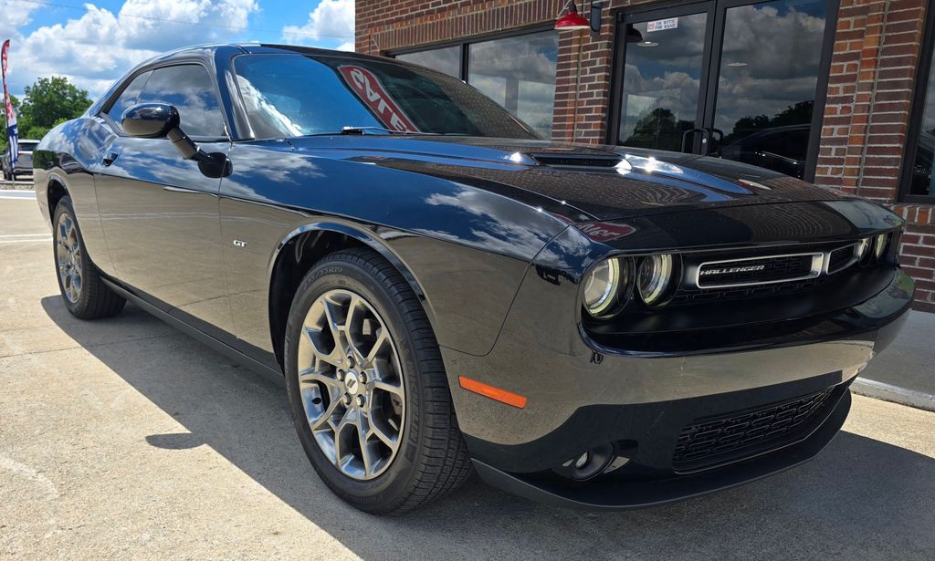 2017 Dodge Challenger Image 3
