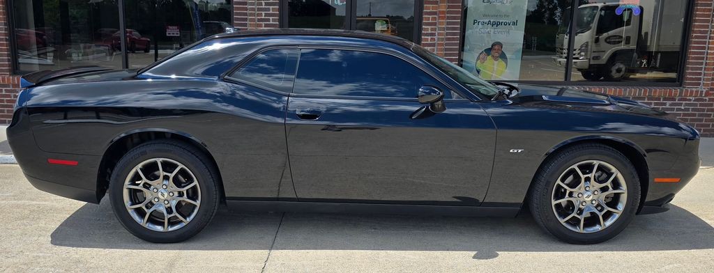 2017 Dodge Challenger Image 5