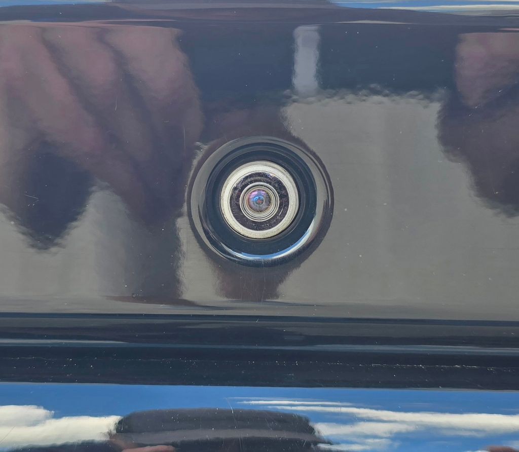 2017 Dodge Challenger Image 10