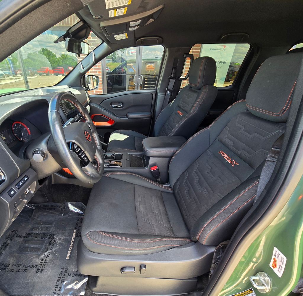2023 Nissan Frontier Image 18