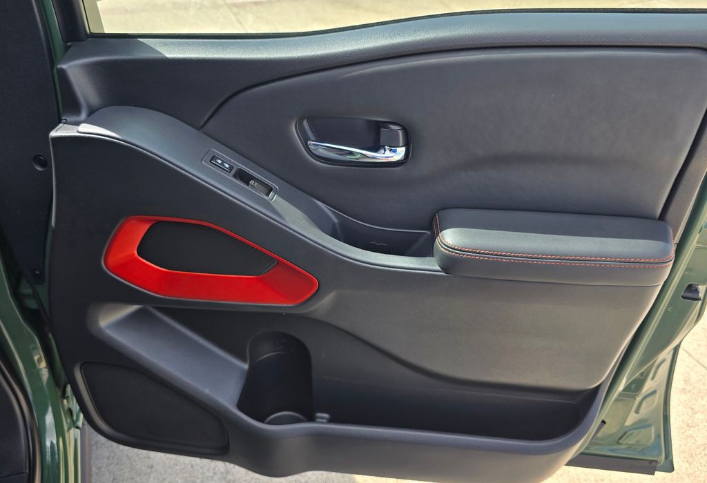 2023 Nissan Frontier Image 39