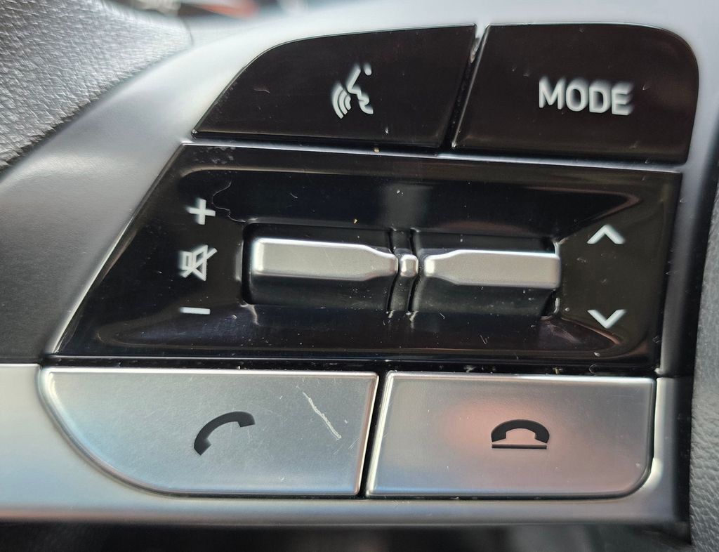 2023 Hyundai Elantra Image 21