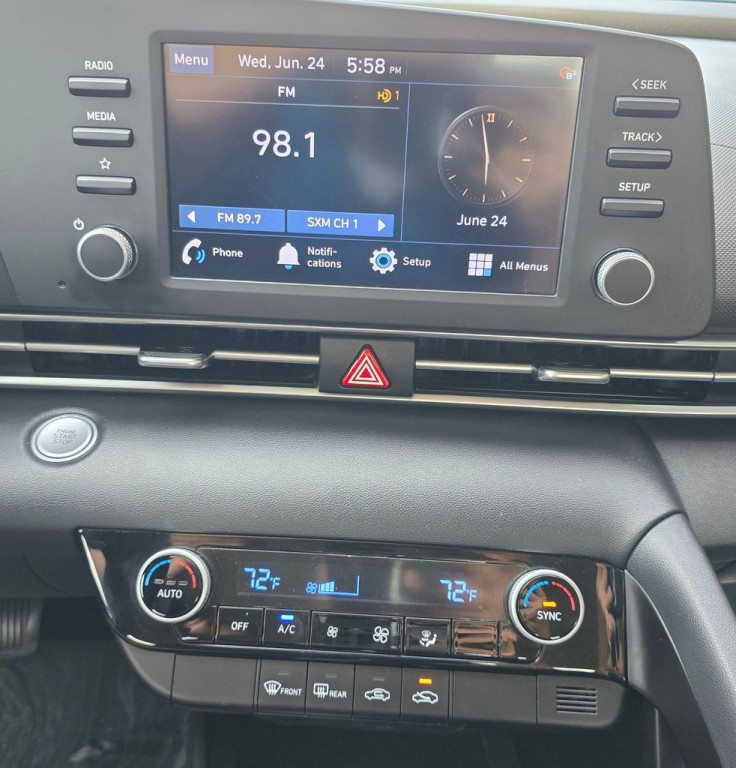 2023 Hyundai Elantra Image 23