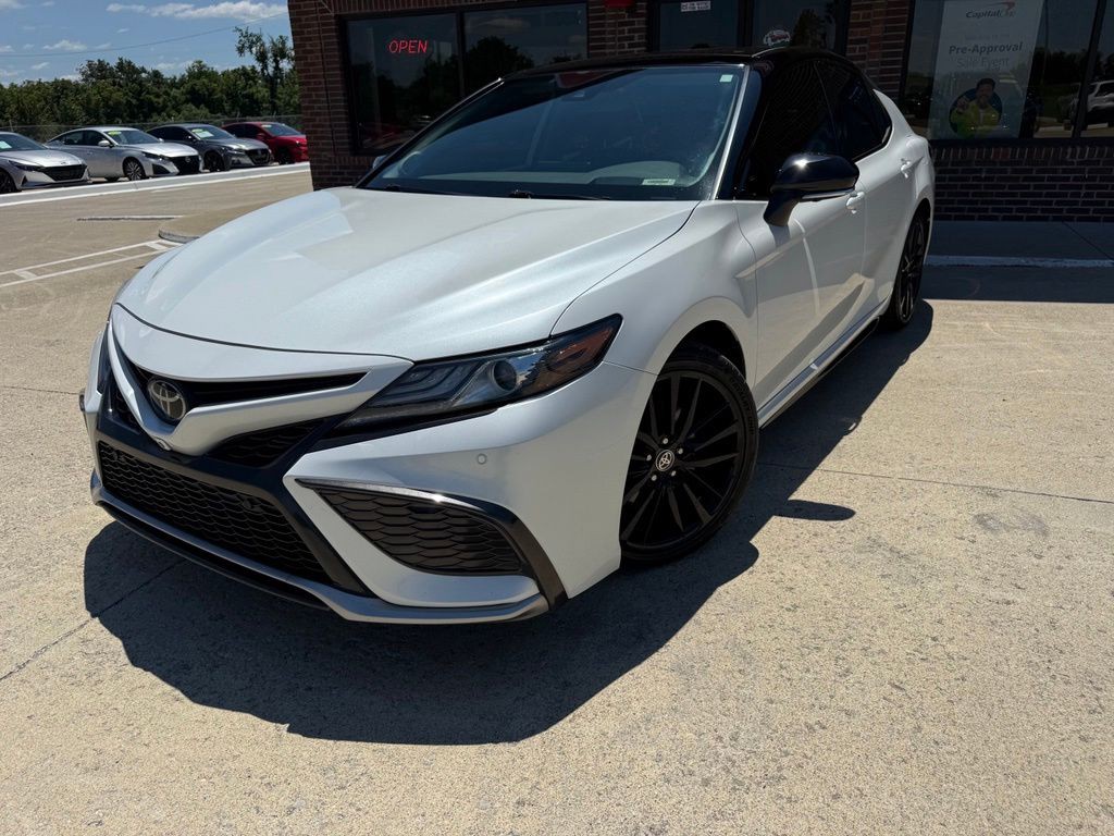 2022 Toyota Camry Image 3
