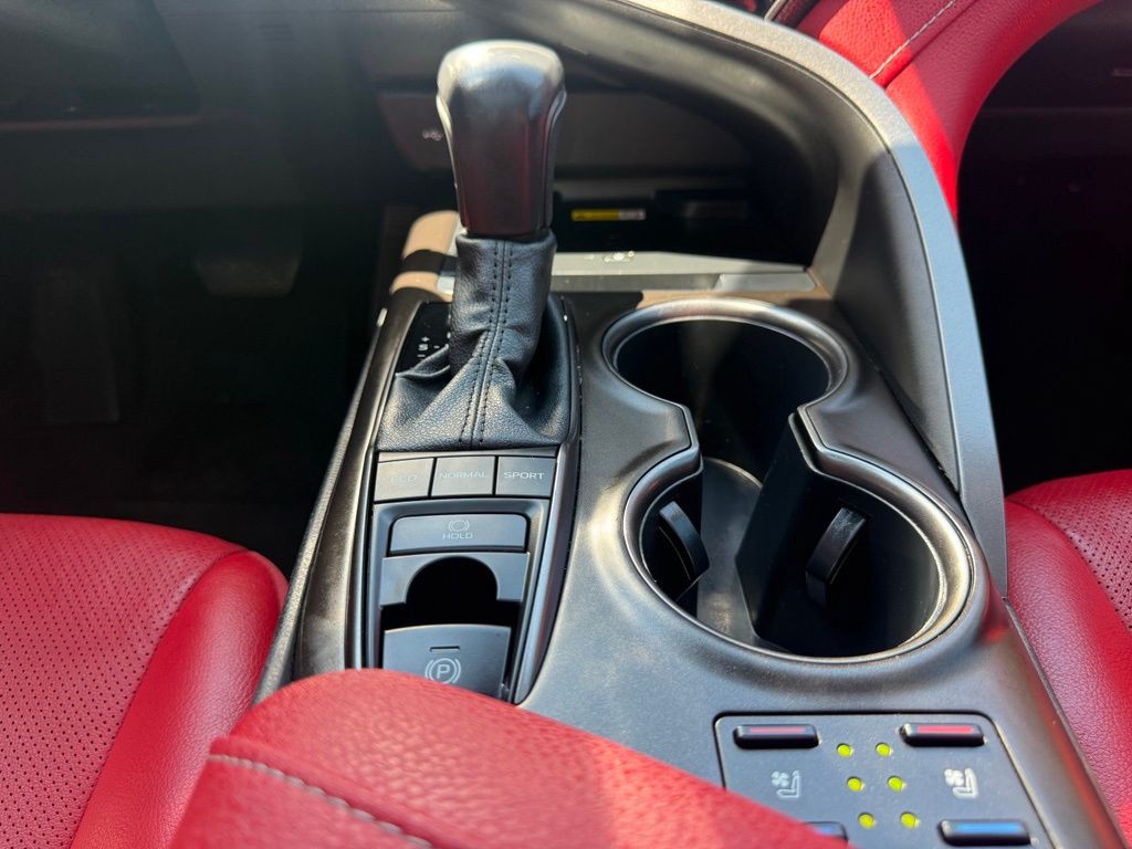 2022 Toyota Camry Image 18