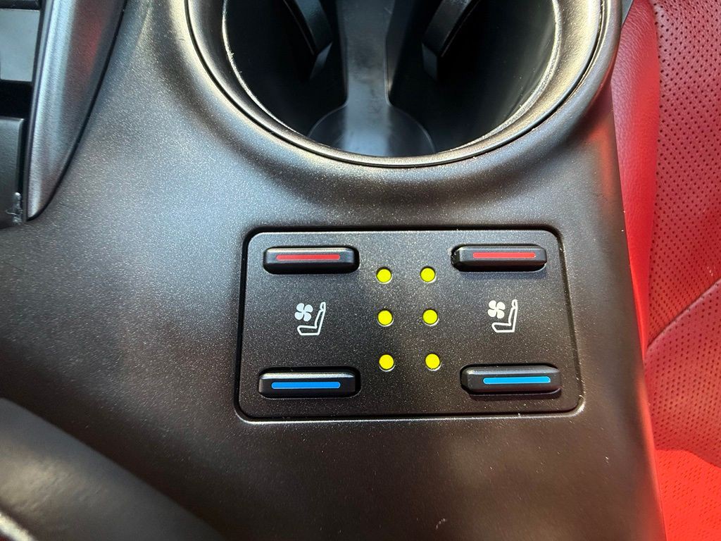 2022 Toyota Camry Image 19